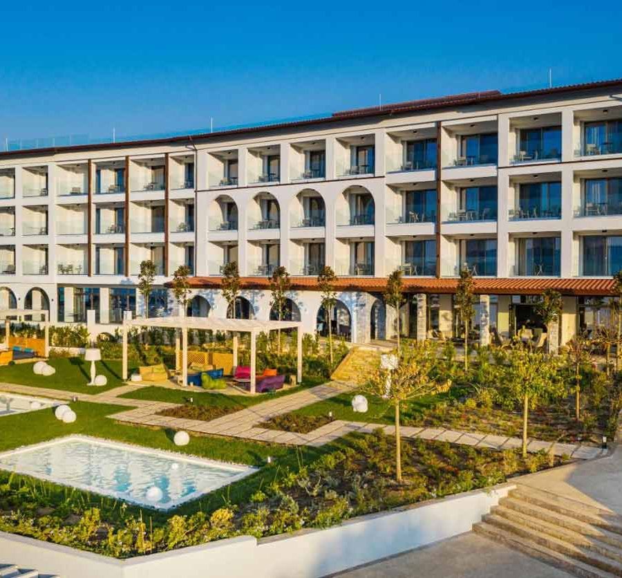 5-star resort hotel in Ierissos
